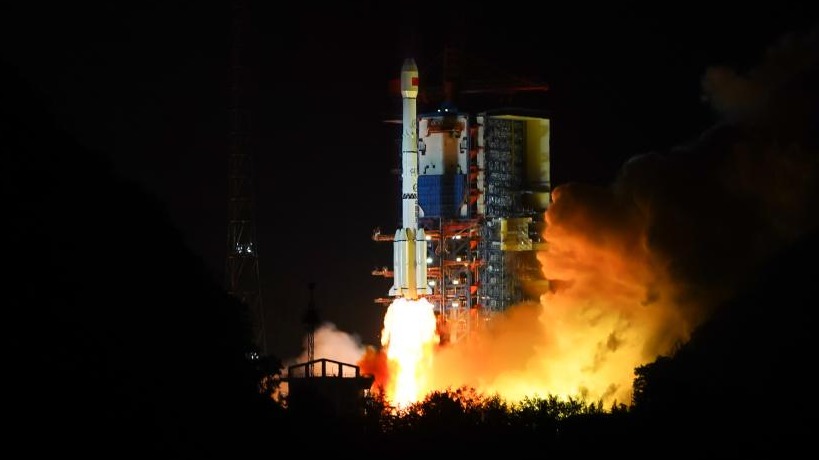 我国成功发射通信技术试验卫星十七号