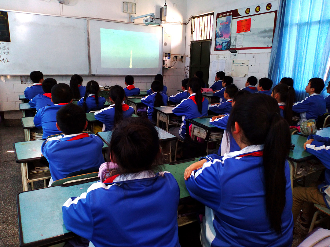 图一  乐至县希望小学思政课现场.jpg